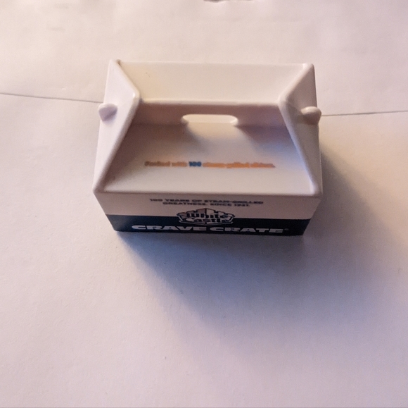 SALE 3/$9 or 4/$12: Mini Brands Foodie White Castle Crave Case - Picture 3 of 3